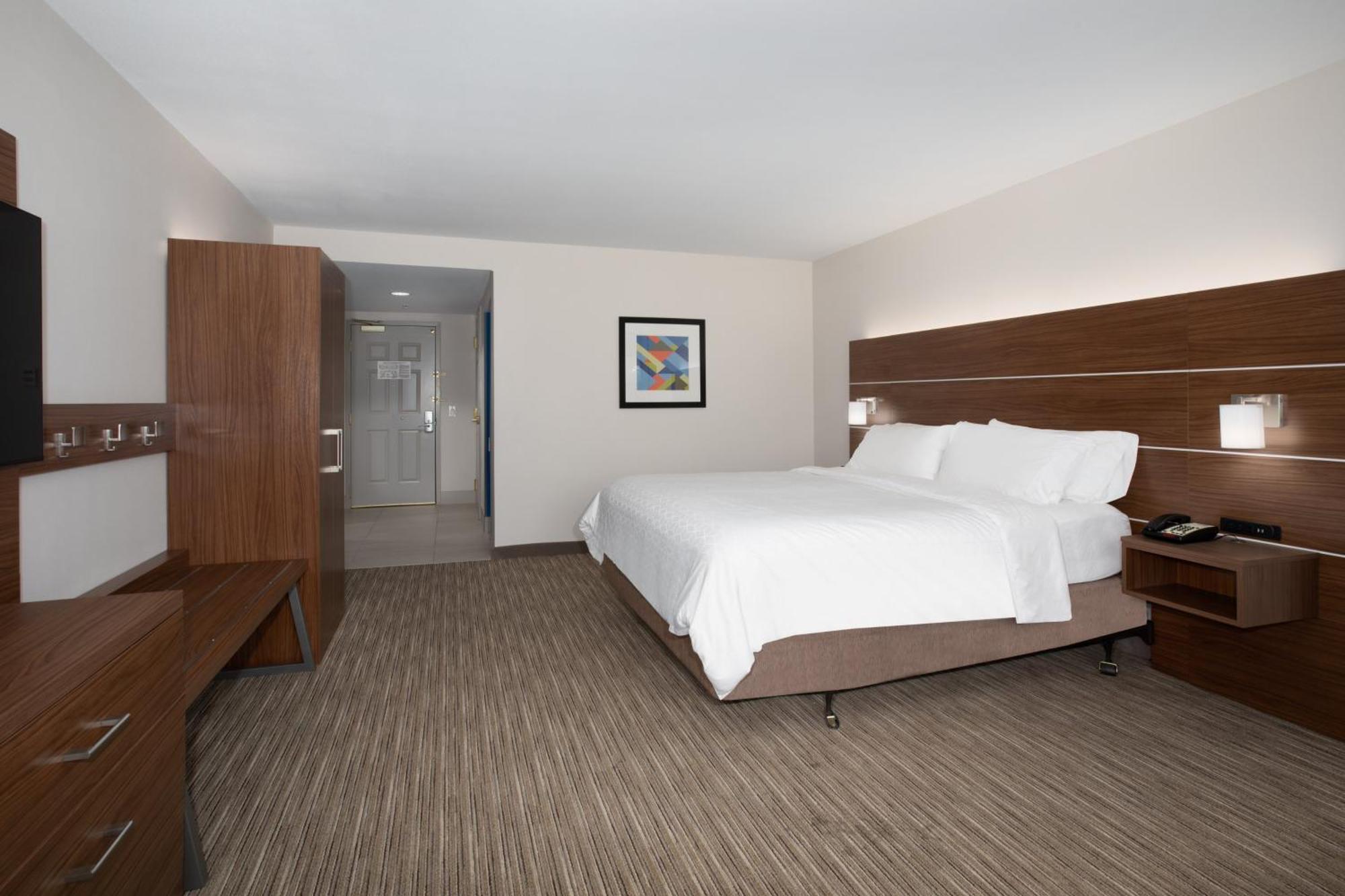 King Room Mobility Access or Hearing Accessible